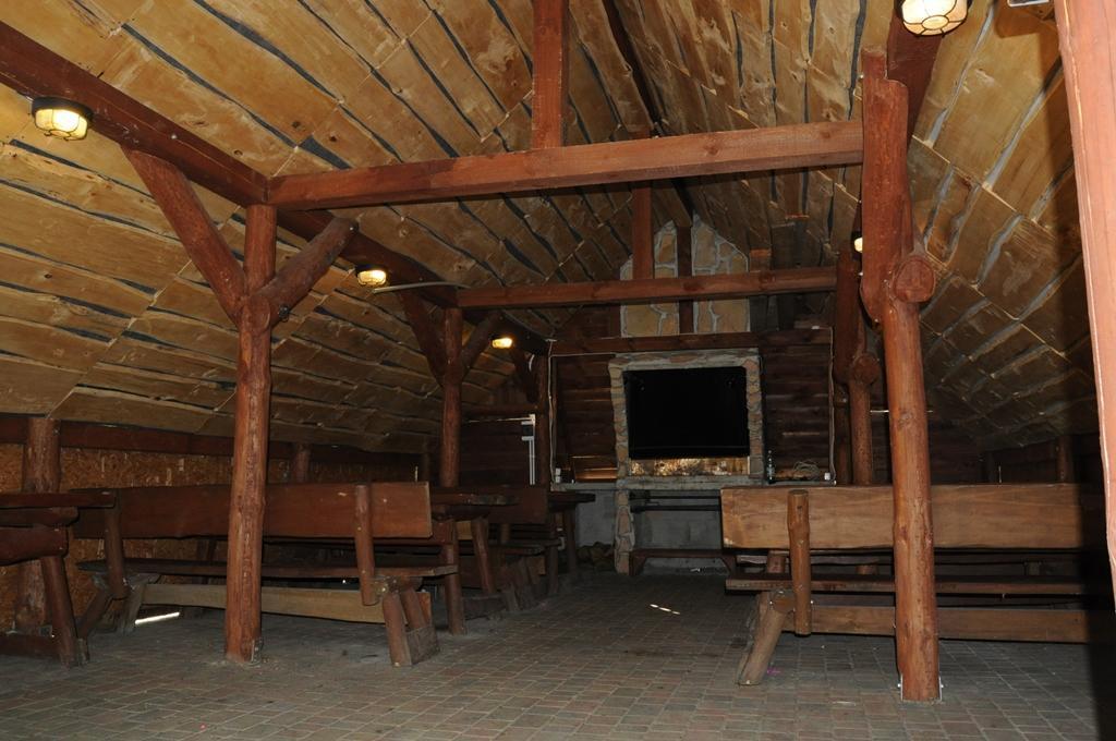 Lesny Zakatek Panzió Smardzewice Kültér fotó