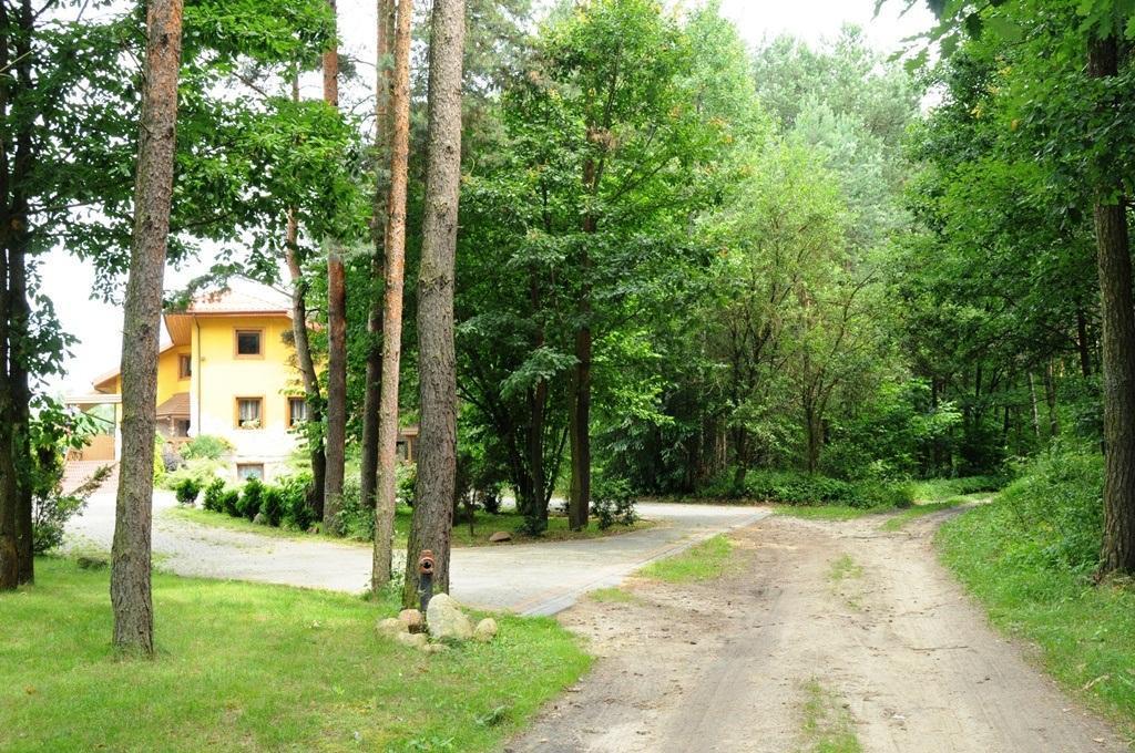 Lesny Zakatek Panzió Smardzewice Kültér fotó